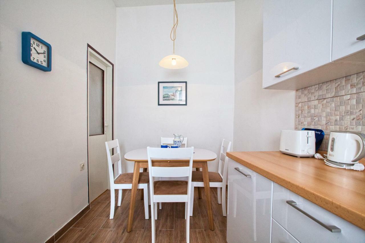 Apartment Rosy プーラ エクステリア 写真